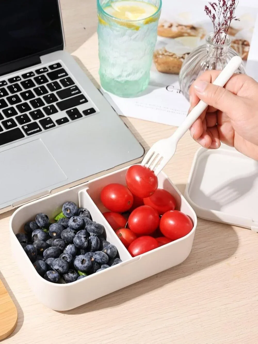 Stylish Bento Box Lunch Container - Bamboo Lid, Microwave & Dishwasher Safe